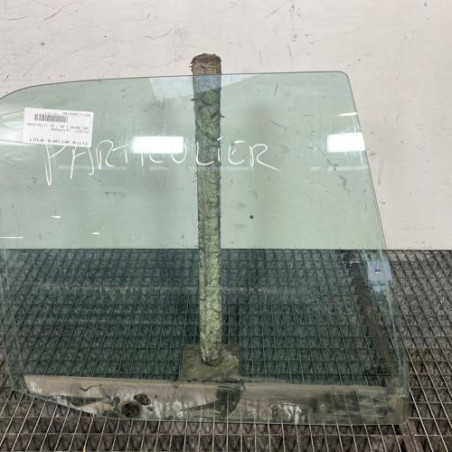Vitre arriere droit PEUGEOT 306 Photo n°1