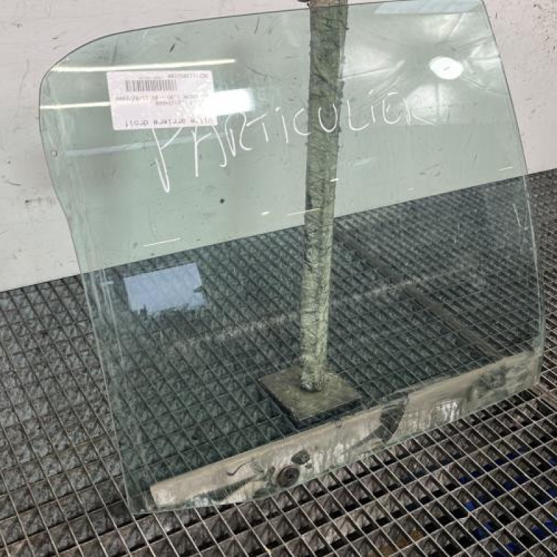 Vitre arriere droit PEUGEOT 306 Photo n°3