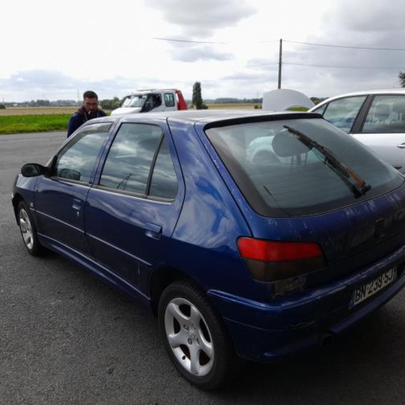 Aile avant gauche PEUGEOT 306 Photo n°5