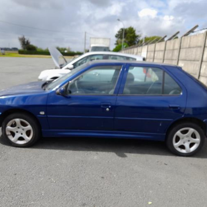 Aile avant gauche PEUGEOT 306 Photo n°12