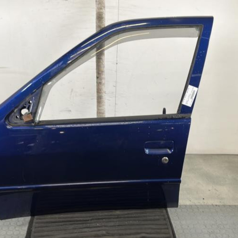 Porte avant gauche PEUGEOT 306 Photo n°1