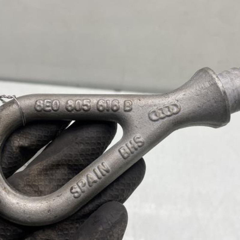 Crochet de remorquage AUDI A6 3 Photo n°3