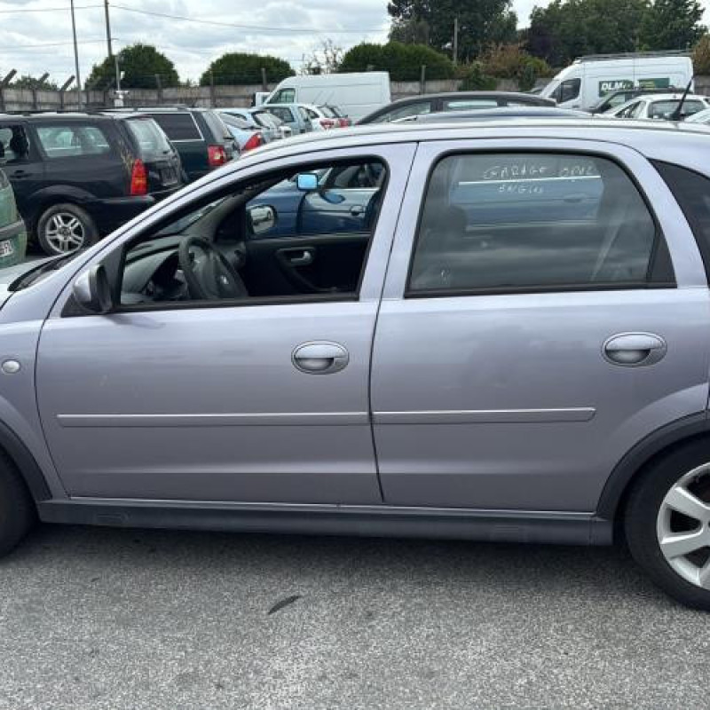 Aile avant droit OPEL CORSA C Photo n°20