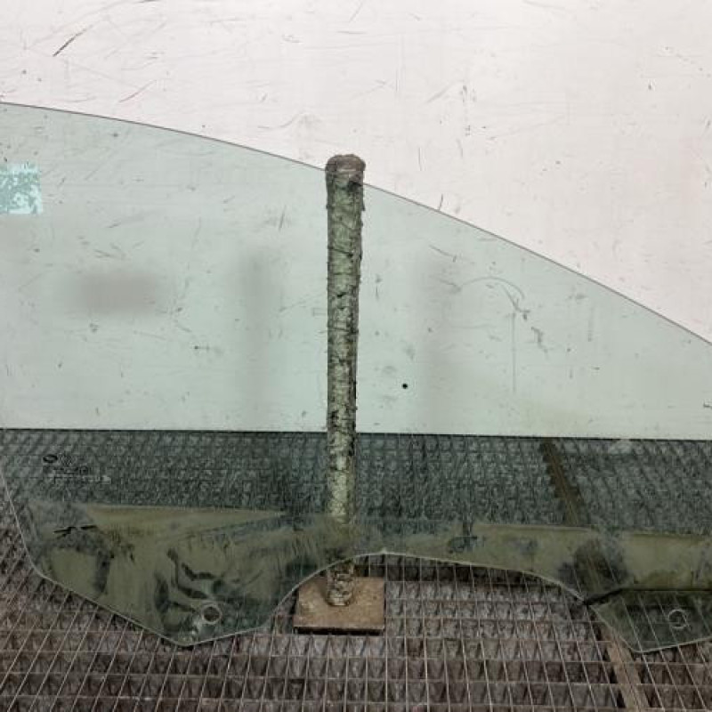 Vitre avant gauche RENAULT LATITUDE Photo n°4