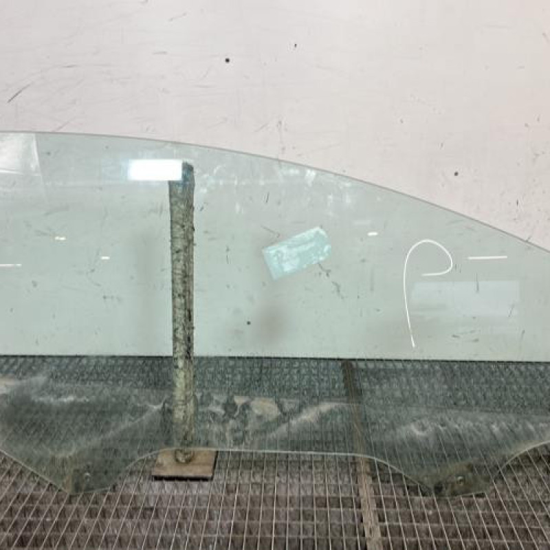 Vitre avant droit FORD FIESTA 6 Photo n°1