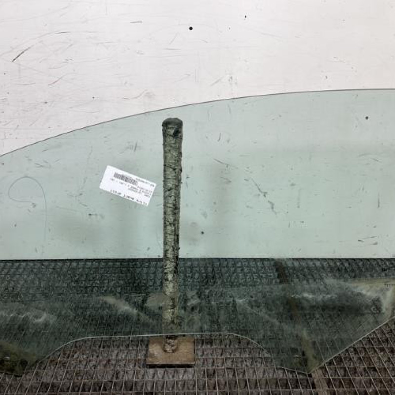 Vitre avant droit FORD FIESTA 6 Photo n°4