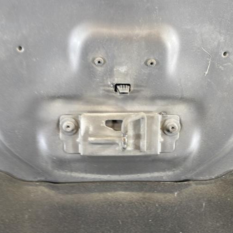 Capot RENAULT LAGUNA 3 Photo n°6