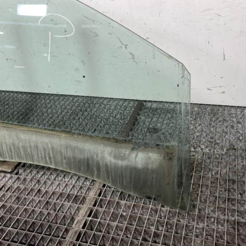 Vitre avant droit RENAULT LAGUNA 3 Photo n°2