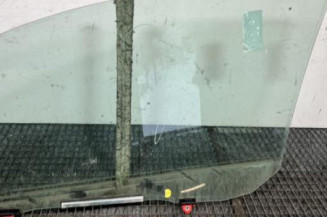 Vitre avant droit TOYOTA YARIS 3