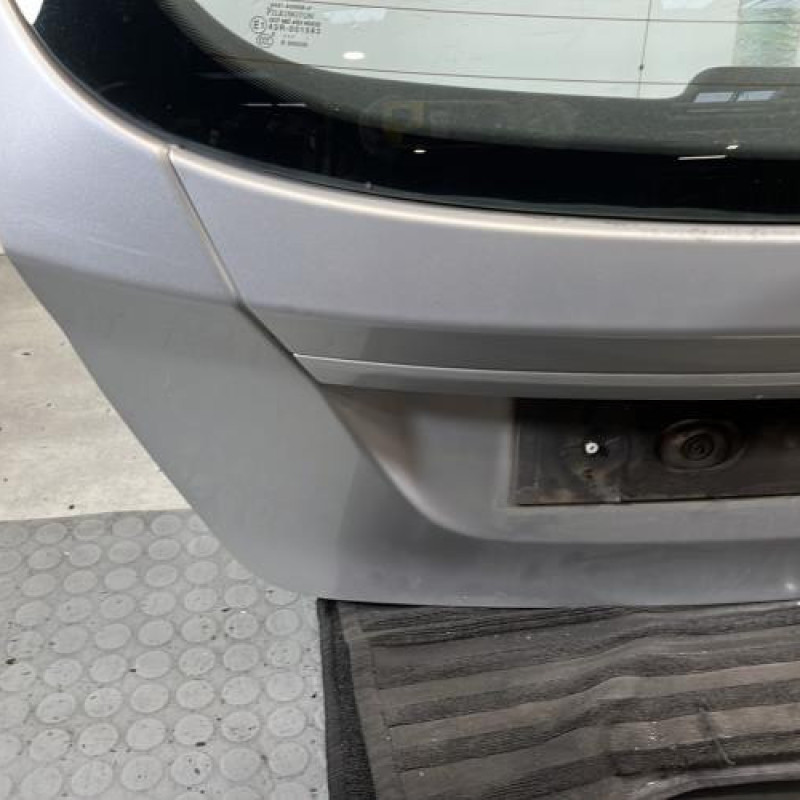 Malle/Hayon arriere FORD FIESTA 6 Photo n°5