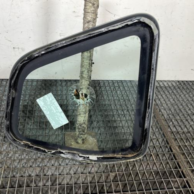 Custode arriere gauche DACIA DUSTER 1 Photo n°4