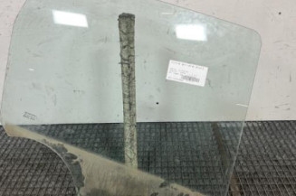 Vitre arriere droit DACIA DUSTER 1 Photo n°1