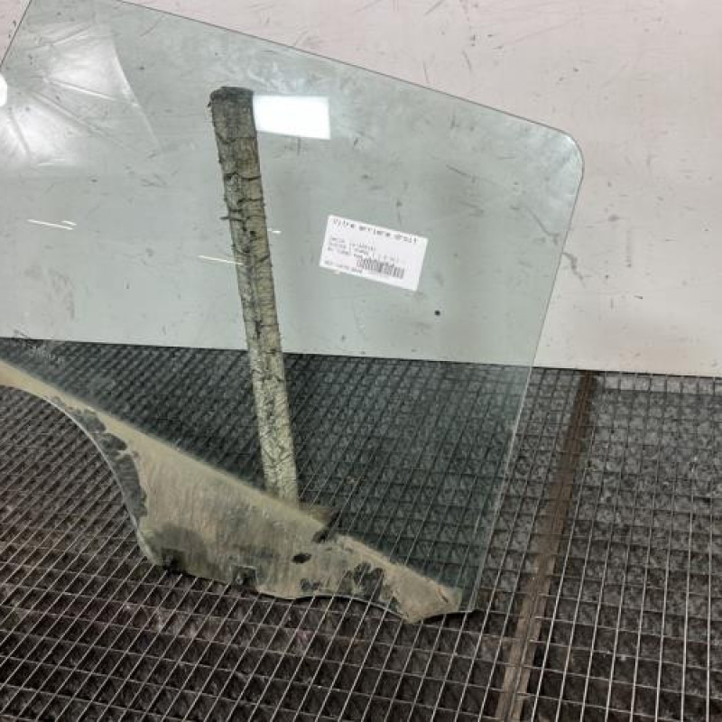 Vitre arriere droit DACIA DUSTER 1 Photo n°2