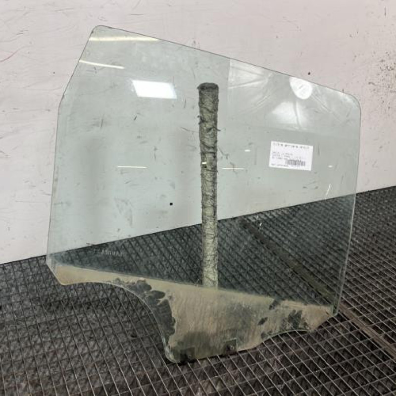 Vitre arriere droit DACIA DUSTER 1 Photo n°3