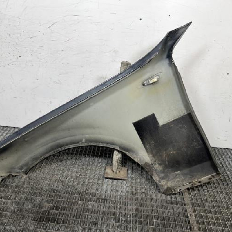Aile avant droit BMW SERIE 1 E87 Photo n°4