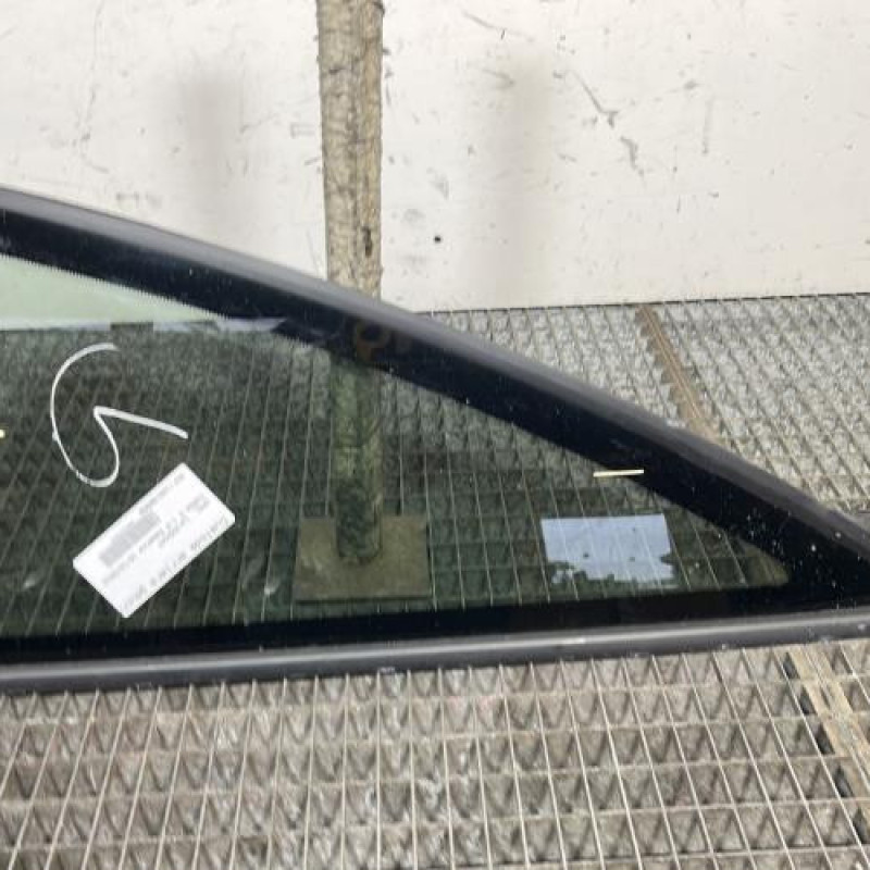 Custode arriere gauche OPEL CORSA E Photo n°1