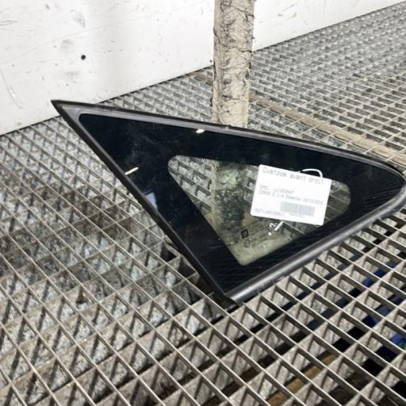 Custode avant droit OPEL CORSA E Photo n°3