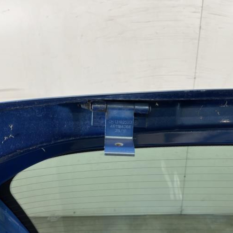 Malle/Hayon arriere OPEL CORSA E Photo n°6