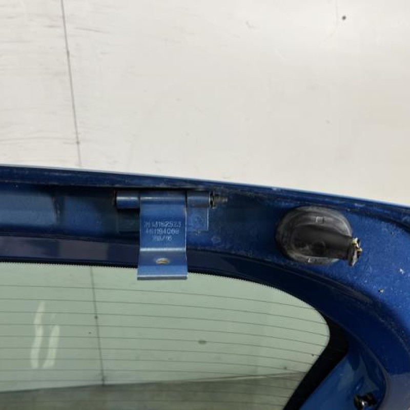 Malle/Hayon arriere OPEL CORSA E Photo n°7