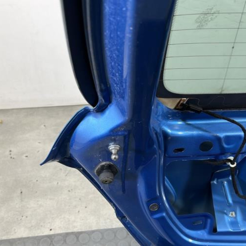 Malle/Hayon arriere OPEL CORSA E Photo n°9