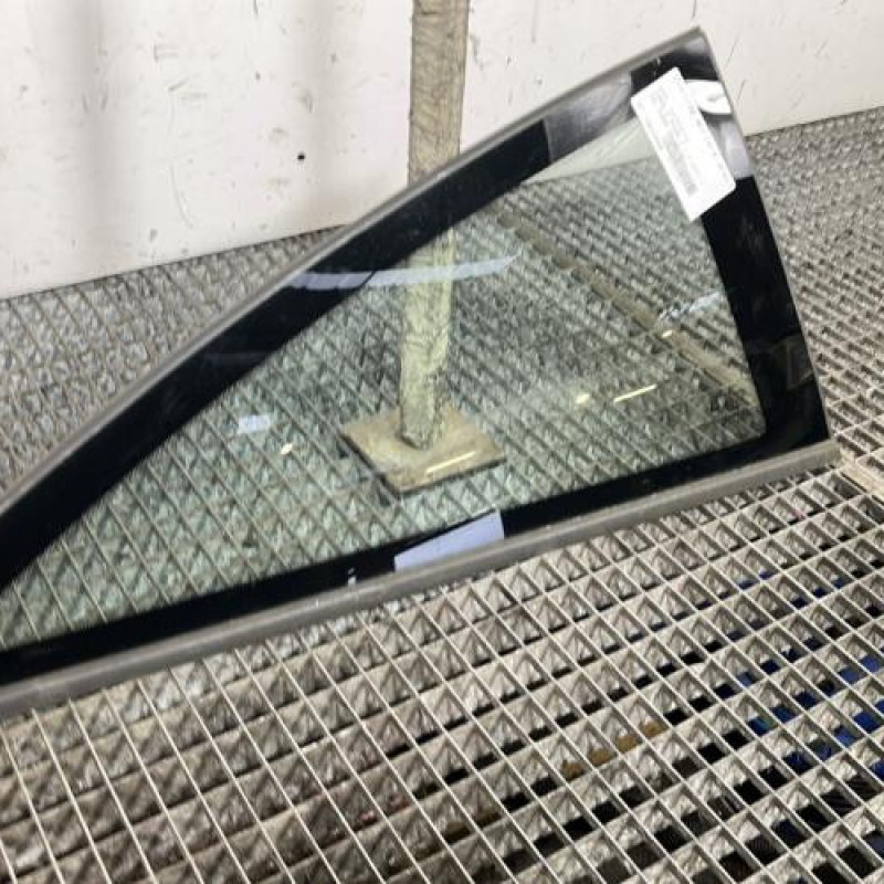 Custode arriere droit OPEL CORSA D Photo n°2