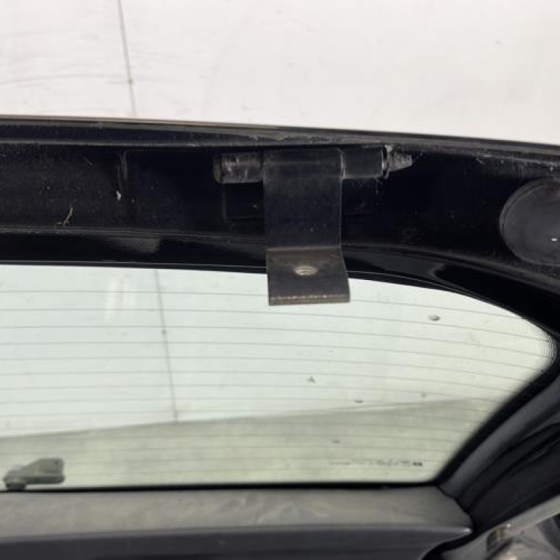 Malle/Hayon arriere OPEL CORSA D Photo n°7