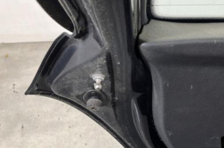 Malle/Hayon arriere OPEL CORSA D