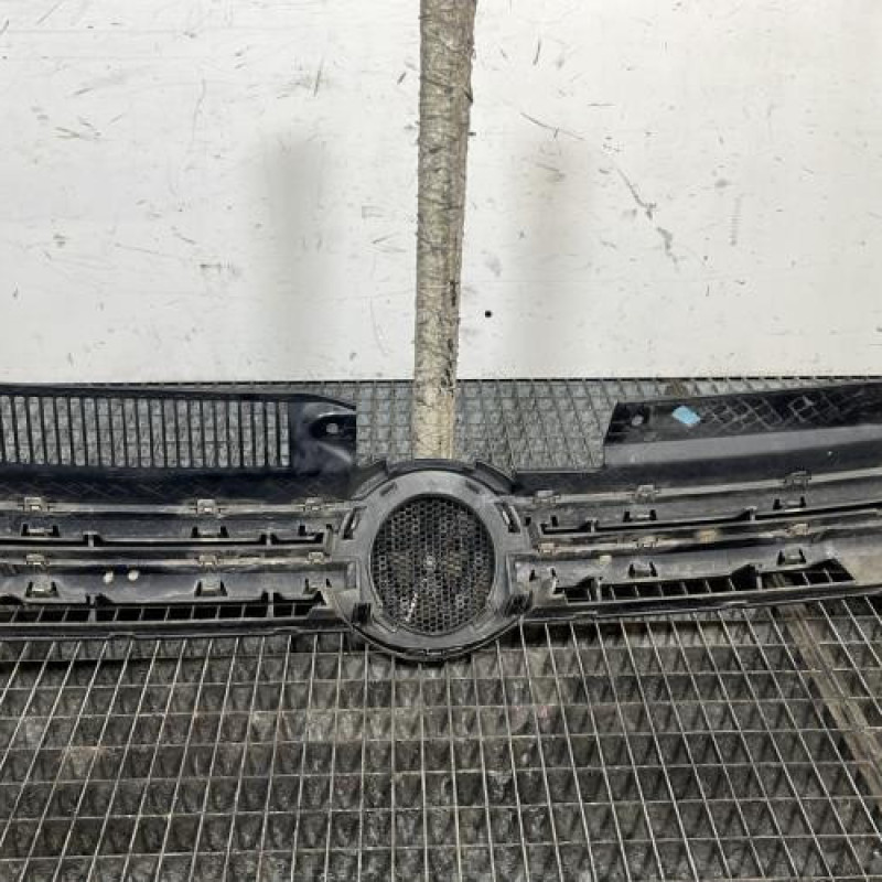 Calandre VOLKSWAGEN GOLF 6 Photo n°4