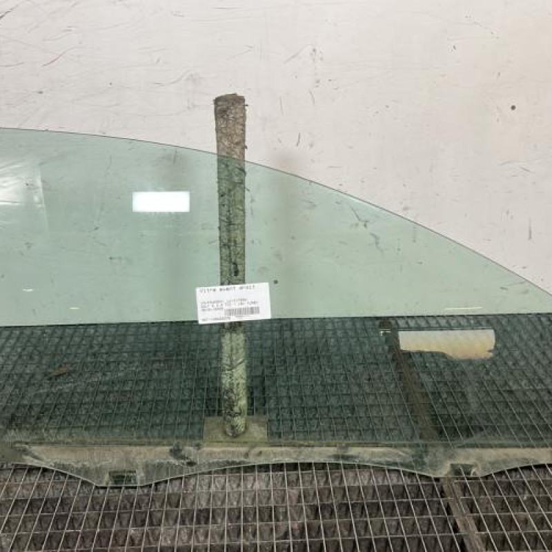 Vitre avant droit VOLKSWAGEN GOLF 6 Photo n°1