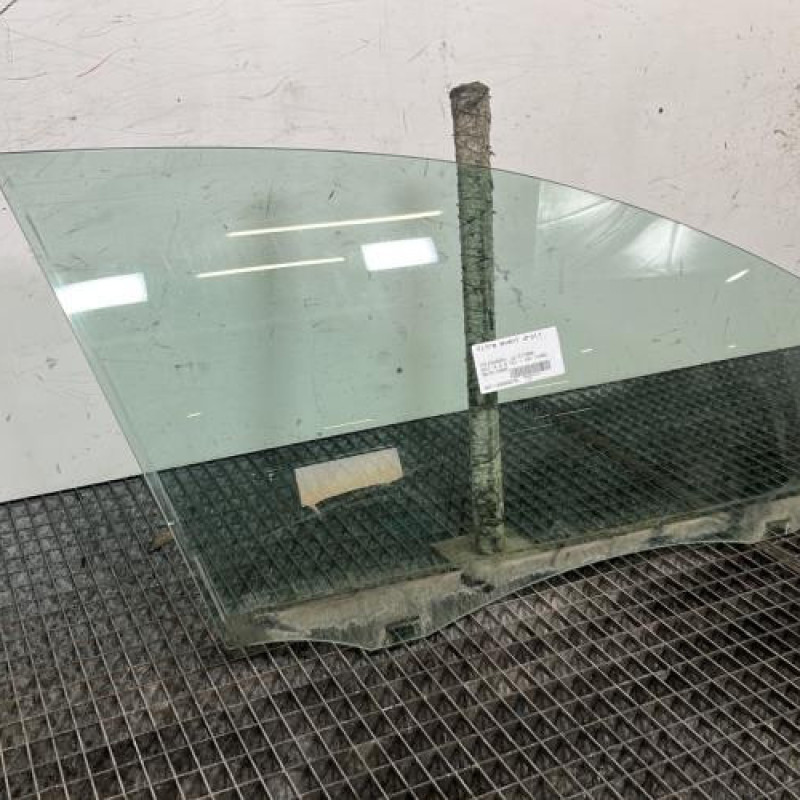 Vitre avant droit VOLKSWAGEN GOLF 6 Photo n°3