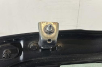 Malle/Hayon arriere PEUGEOT 208 1