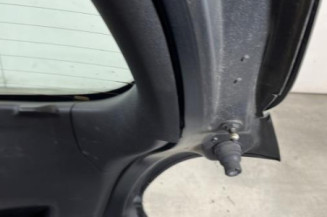 Malle/Hayon arriere PEUGEOT 208 1