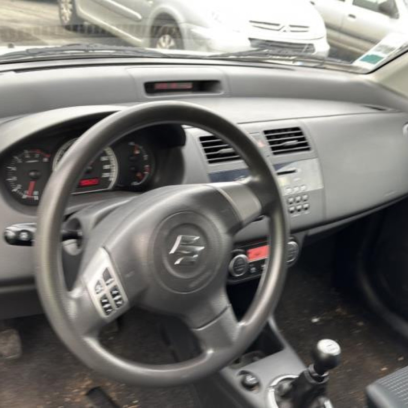 Moteur SUZUKI SWIFT 3 Photo n°11