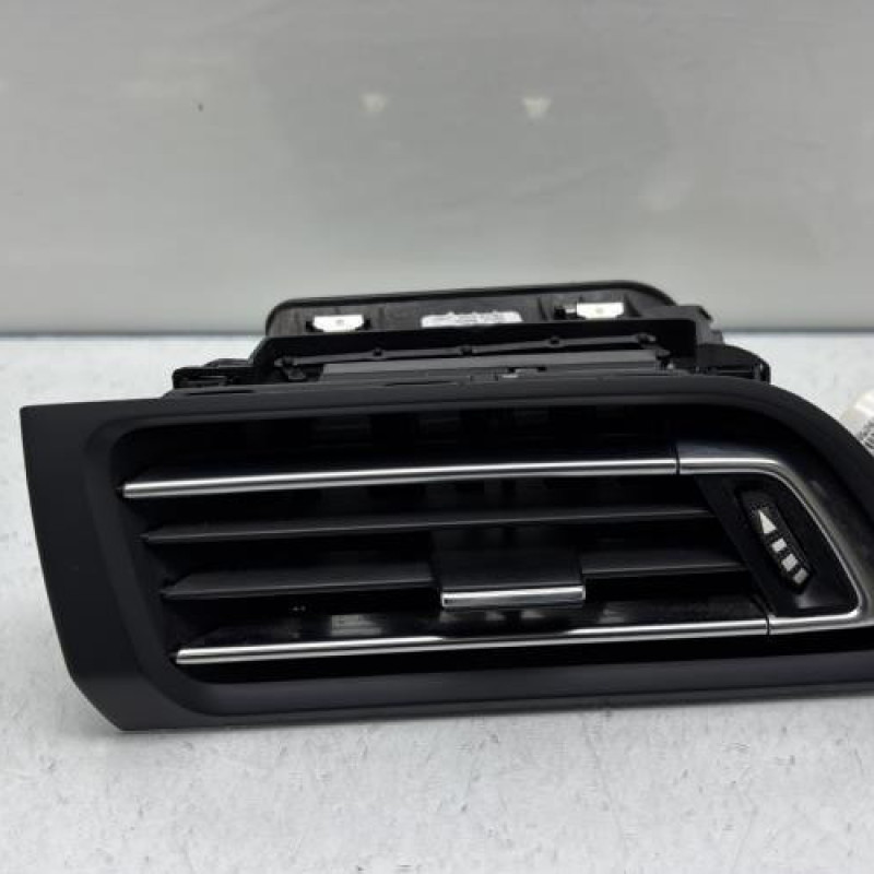 Aerateur tableau de bord avant gauche PEUGEOT 308 2 Photo n°1