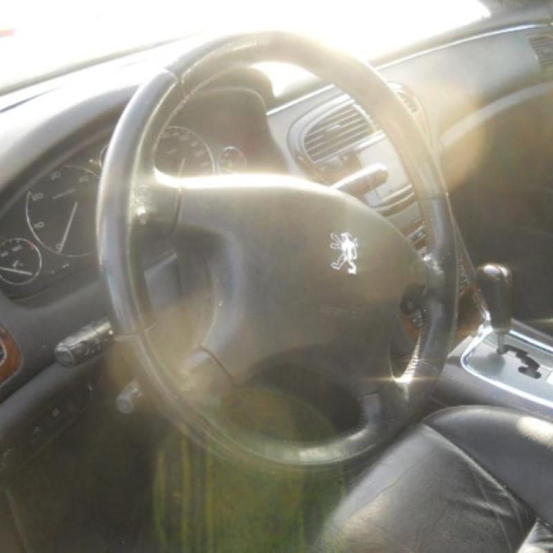 Aile avant droit PEUGEOT 607 Photo n°7