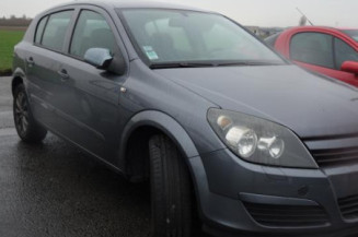 Aile avant droit OPEL ASTRA H