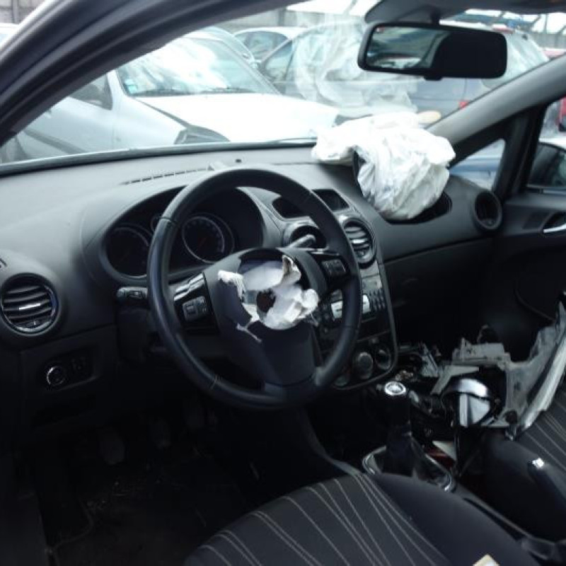 Malle/Hayon arriere OPEL CORSA D Photo n°10