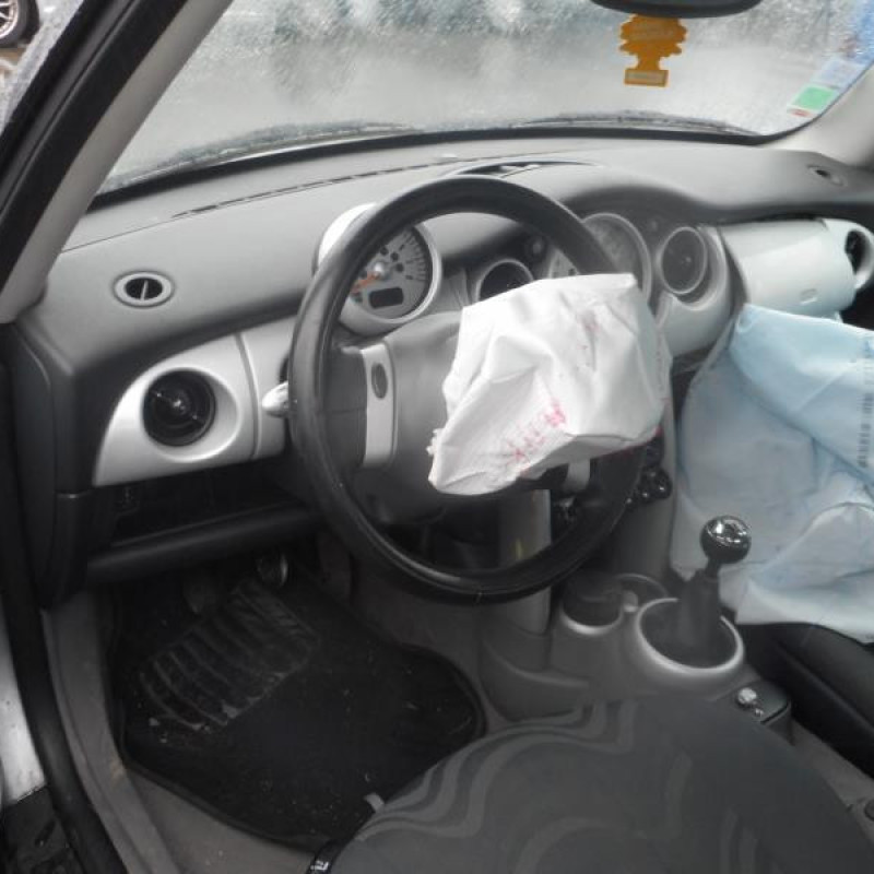 Malle/Hayon arriere MINI MINI 1 R50/R53 Photo n°8