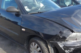 Malle/Hayon arriere SEAT CORDOBA 2