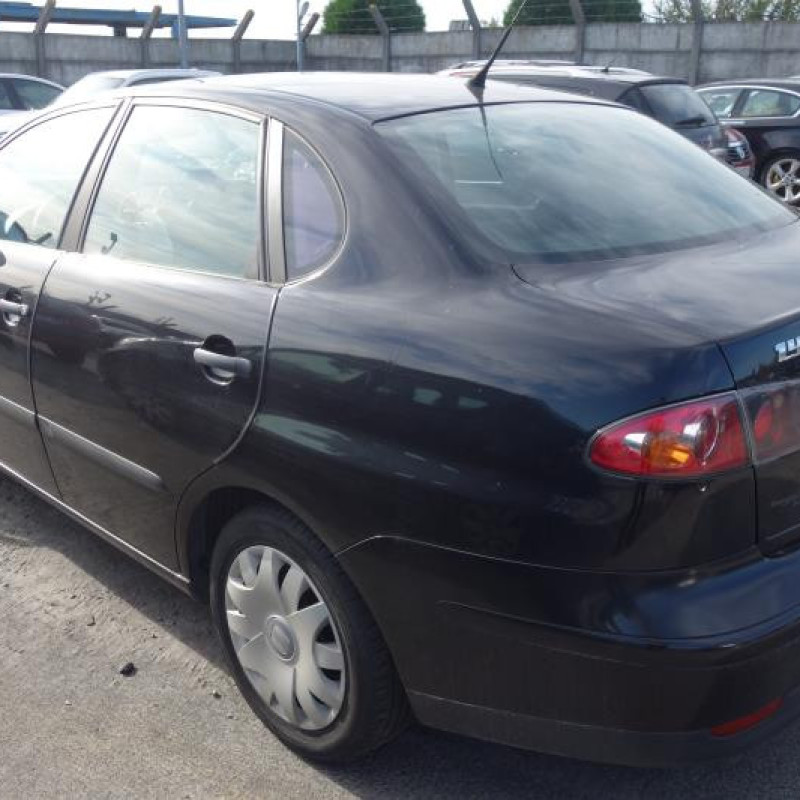 Malle/Hayon arriere SEAT CORDOBA 2 Photo n°6