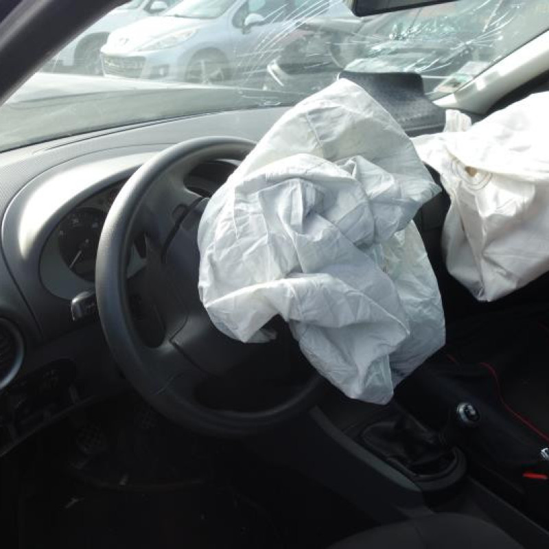 Malle/Hayon arriere SEAT CORDOBA 2 Photo n°7