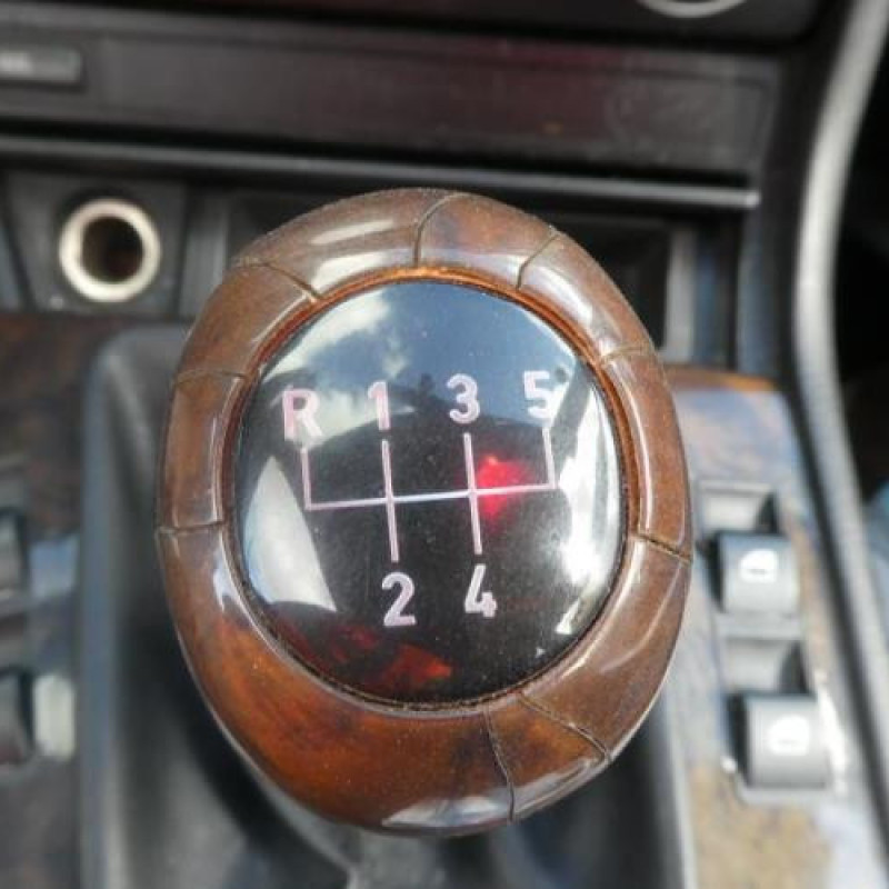 Malle/Hayon arriere BMW SERIE 3 E46 Photo n°13