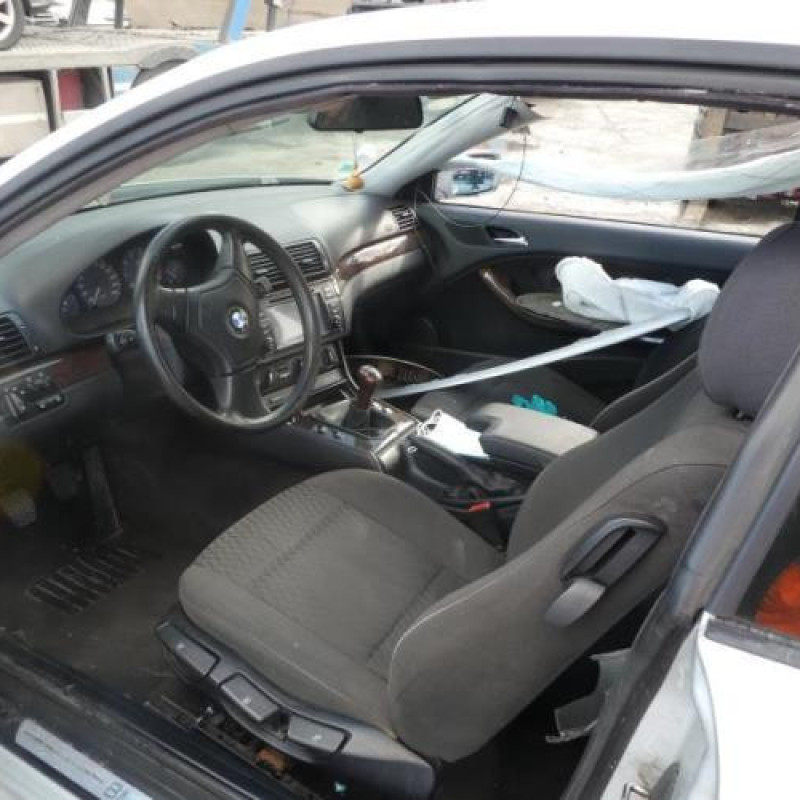 Malle/Hayon arriere BMW SERIE 3 E46 Photo n°14