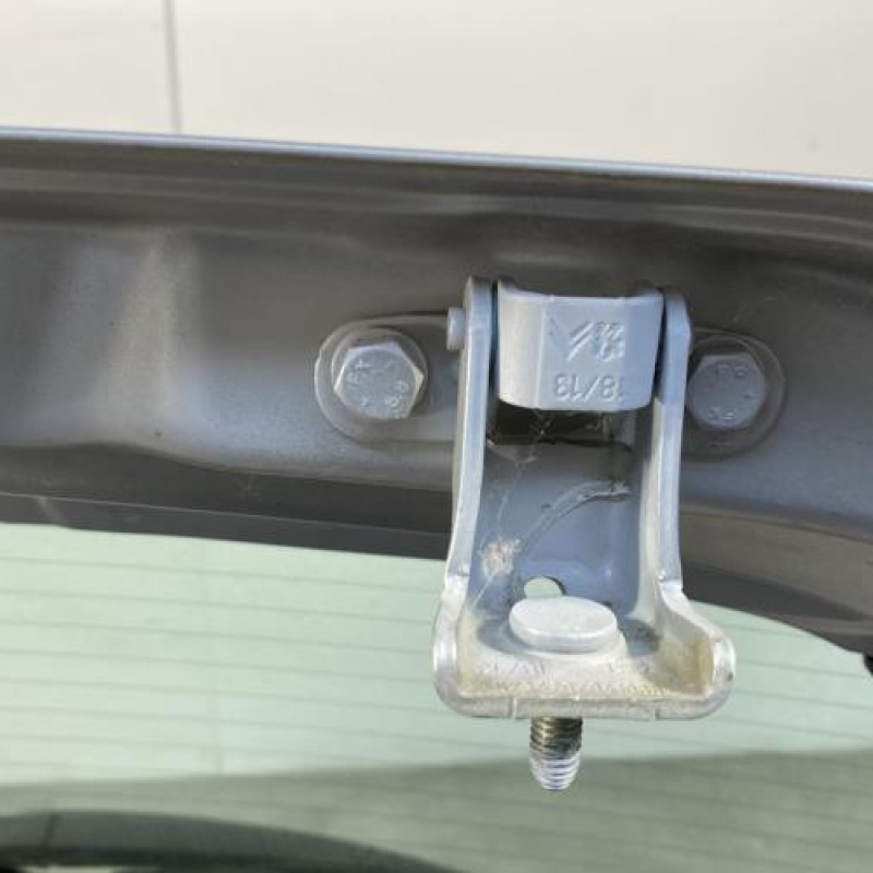 Malle/Hayon arriere CITROEN C3 2 Photo n°2