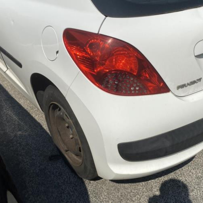 Porte avant droit PEUGEOT 207 Photo n°9