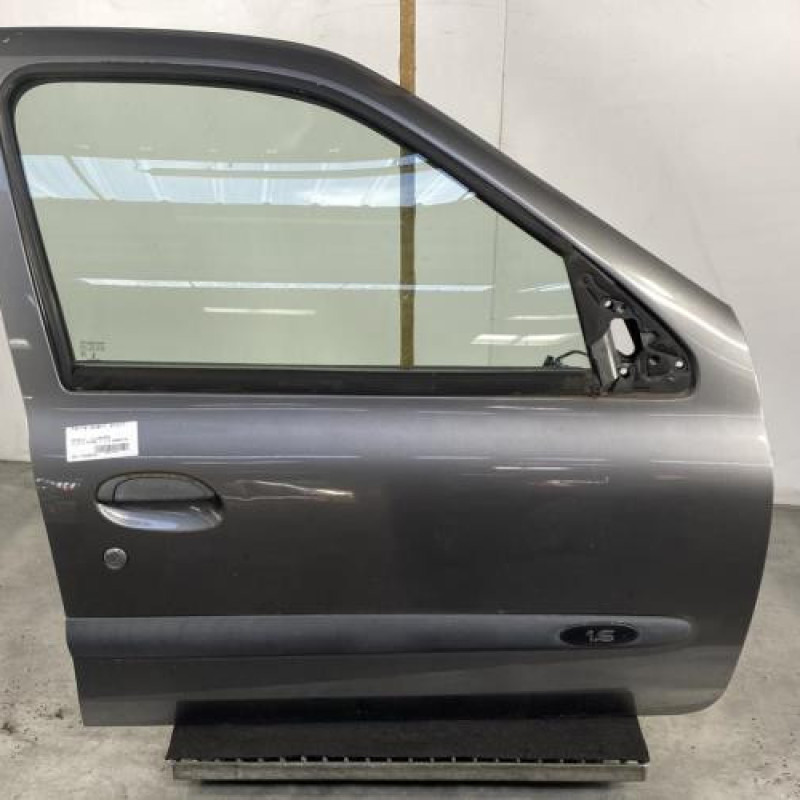 Porte avant droit RENAULT CLIO 2 Photo n°4
