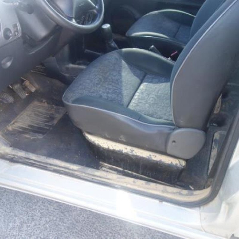 Porte laterale gauche PEUGEOT PARTNER 1 Photo n°8