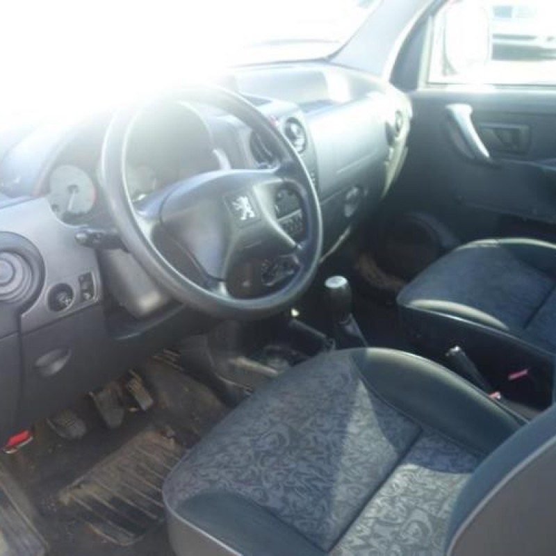 Porte laterale gauche PEUGEOT PARTNER 1 Photo n°10