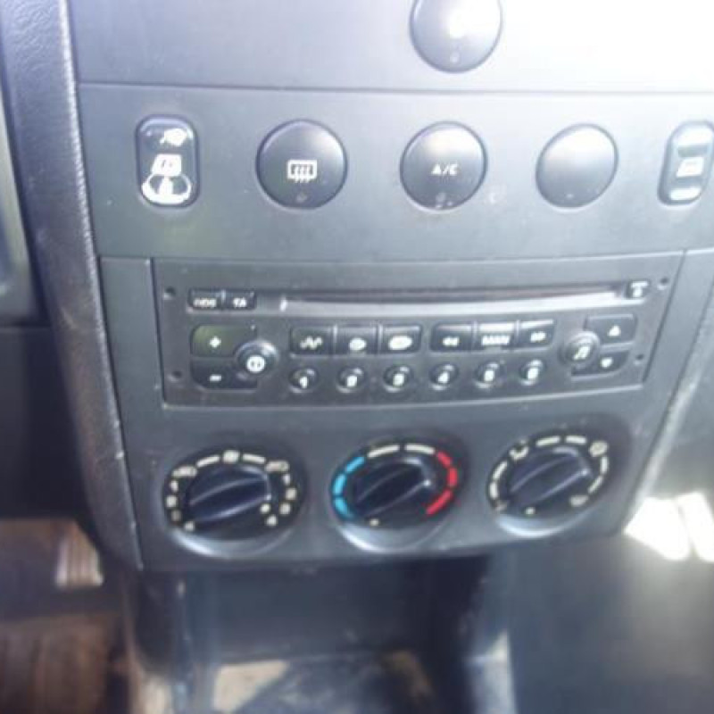 Porte laterale gauche PEUGEOT PARTNER 1 Photo n°12