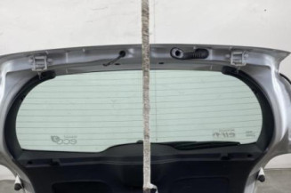 Malle/Hayon arriere RENAULT CLIO 3